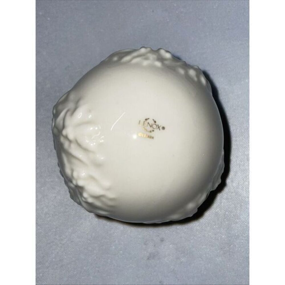 LENOX CHINA: HOLIDAY CHRISTMAS BALL‎ Missing TASSEL  - 1996
